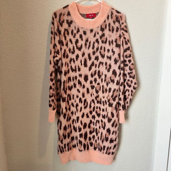 Net.135 Pink Animal Print Eyelash Crew Neck Sweater Dress - Size S/M - EUC - Picture 1 of 6